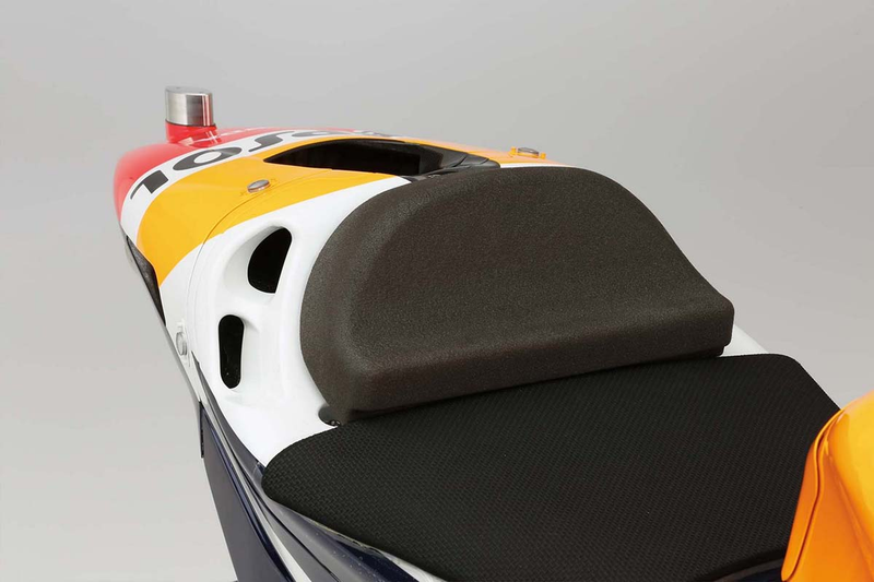 Illustration for article titled Here's Your Gratuitous 2015 MotoGP Honda RC213V Gallery